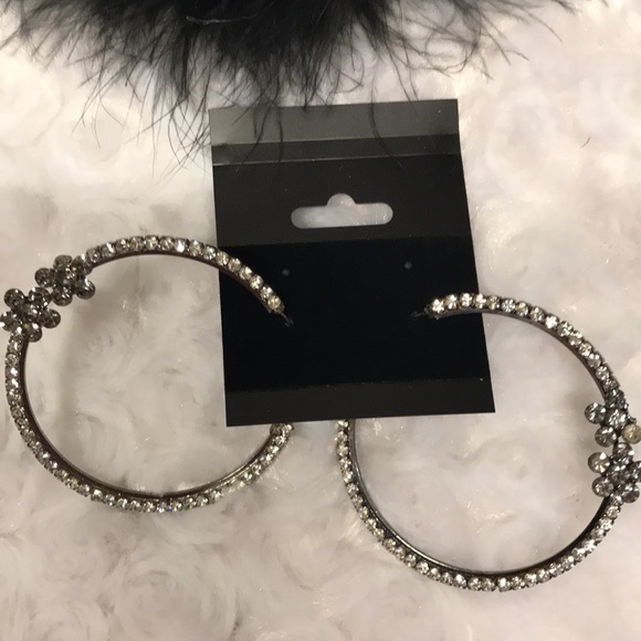 New 2 inch Rhinestone hoop earrings sparkle stones on gun metal color hoop - Picture 4 of 8